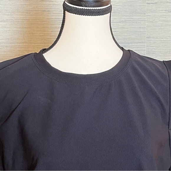 NWT Halara Patitoff Flow Crew Neck Sleeveless Cropped Yoga Tank Top Black Size L - Picture 5 of 11